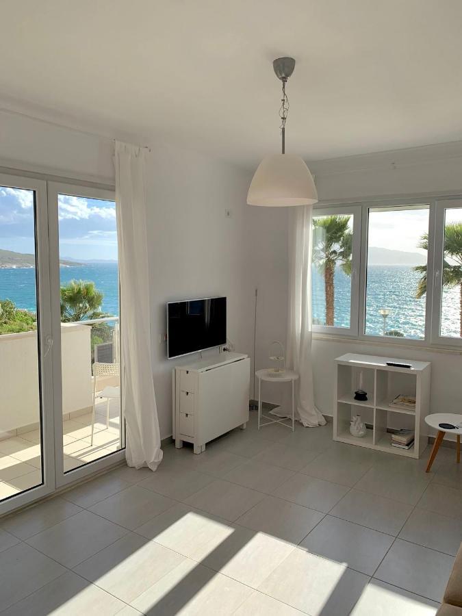 Loli Apartment Luxury White Residence Sarande Exterior photo