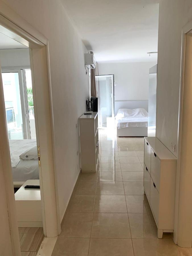 Loli Apartment Luxury White Residence Sarande Exterior photo